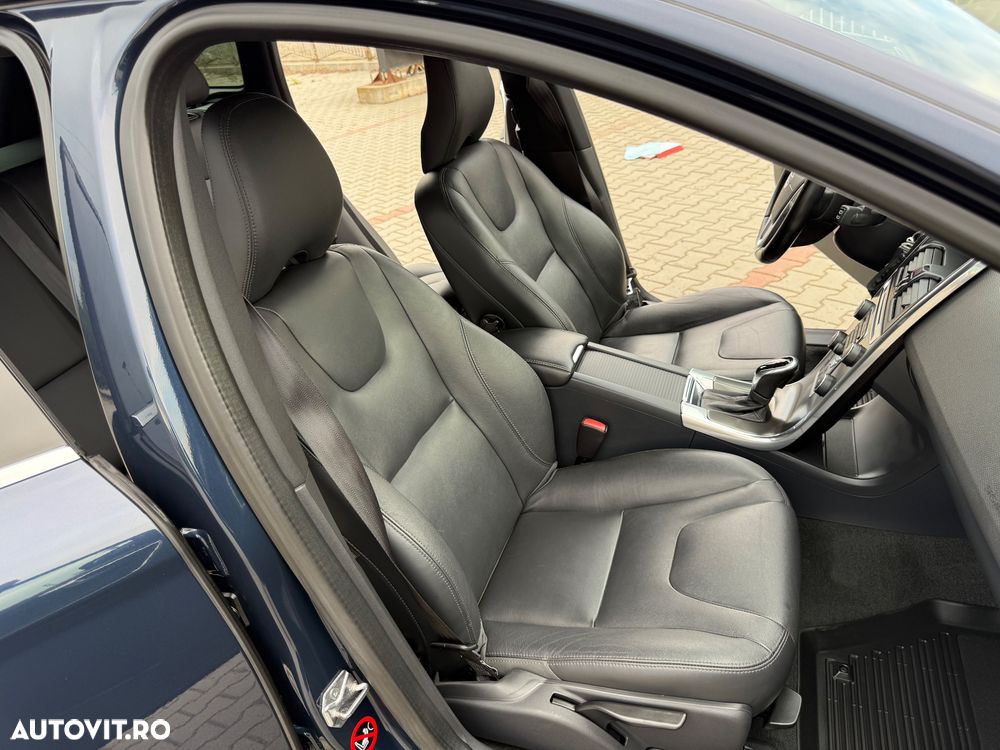 Volvo XC 60 - 18