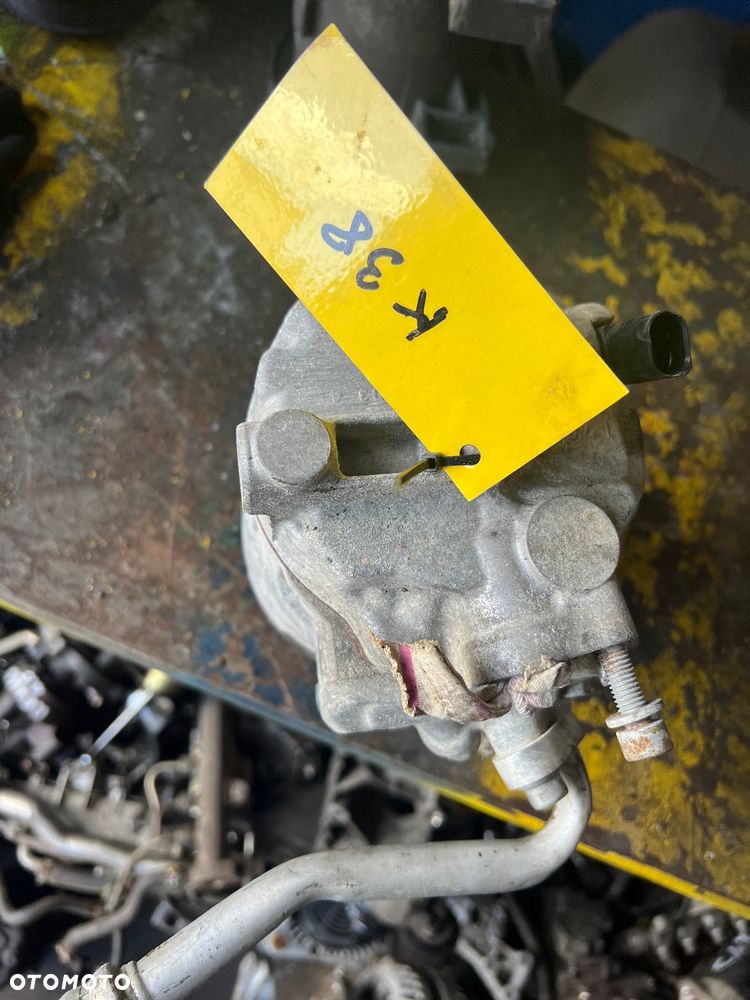 Kompresor sprężarka klimatyzacji Audi VW Skoda Seat 2E0820803G Denso - 1