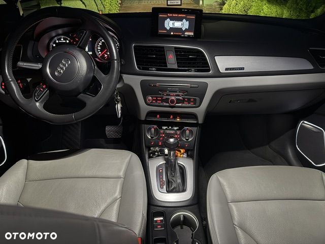 Audi Q3 2.0 TFSI Quattro Sport S tronic - 24