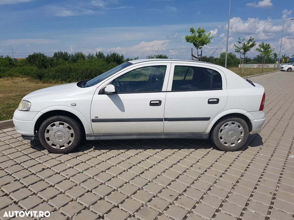 Opel Astra Classic 1.4i - 4