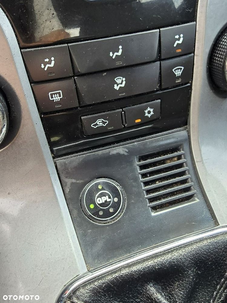 Chevrolet Cruze - 28