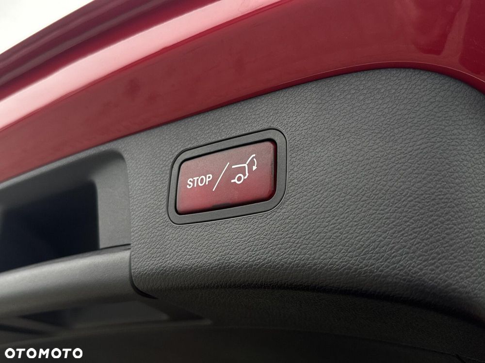 Mercedes-Benz GLA 200 7G-DCT AMG Line - 37