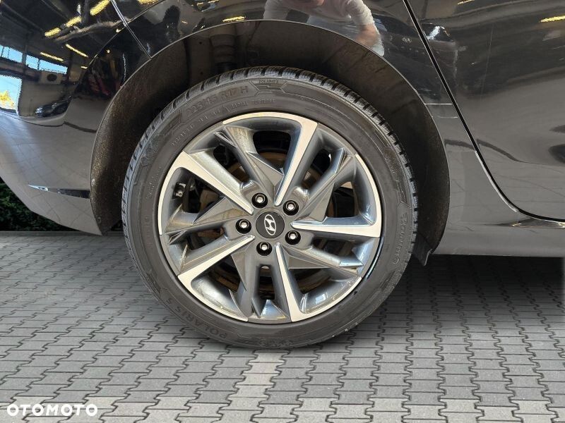 Hyundai i30 1.5 T-GDI 48V Executive - 23