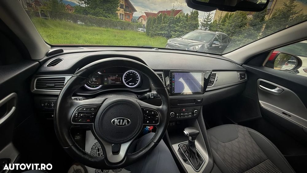 Kia Niro 1.6 GDI HEV 2WD OPF Aut. Edition 7 - 10