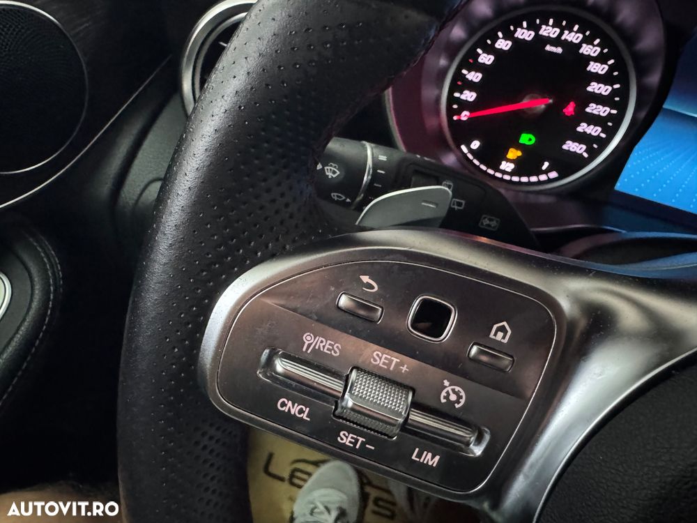 Mercedes-Benz GLC 200 d 4MATIC 9G-TRONIC AMG Line - 27