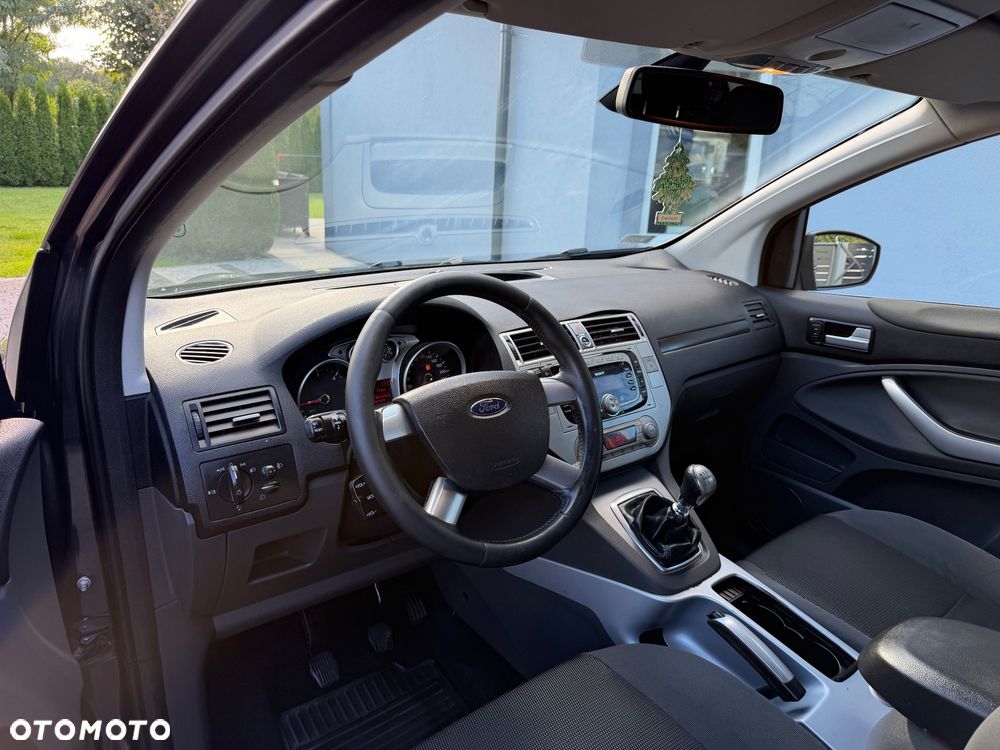 Ford Kuga 2.0 TDCi 4x4 Titanium - 10
