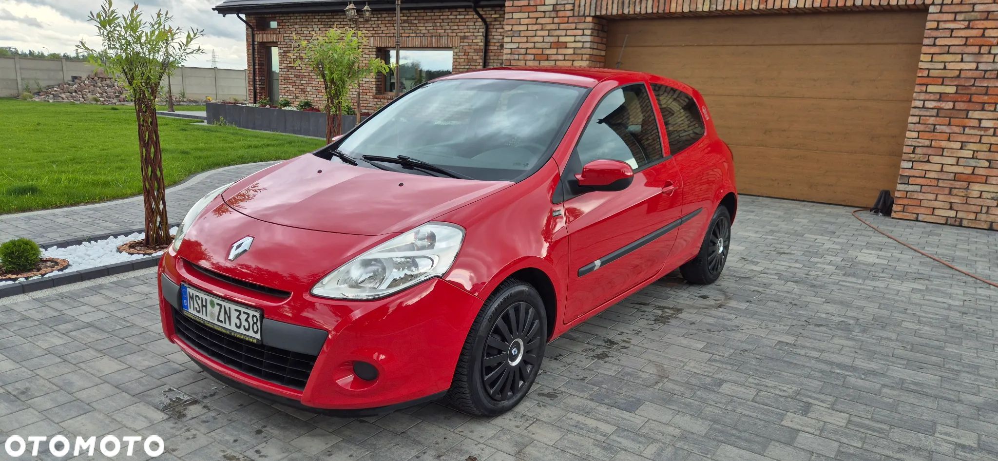 Renault Clio - 1