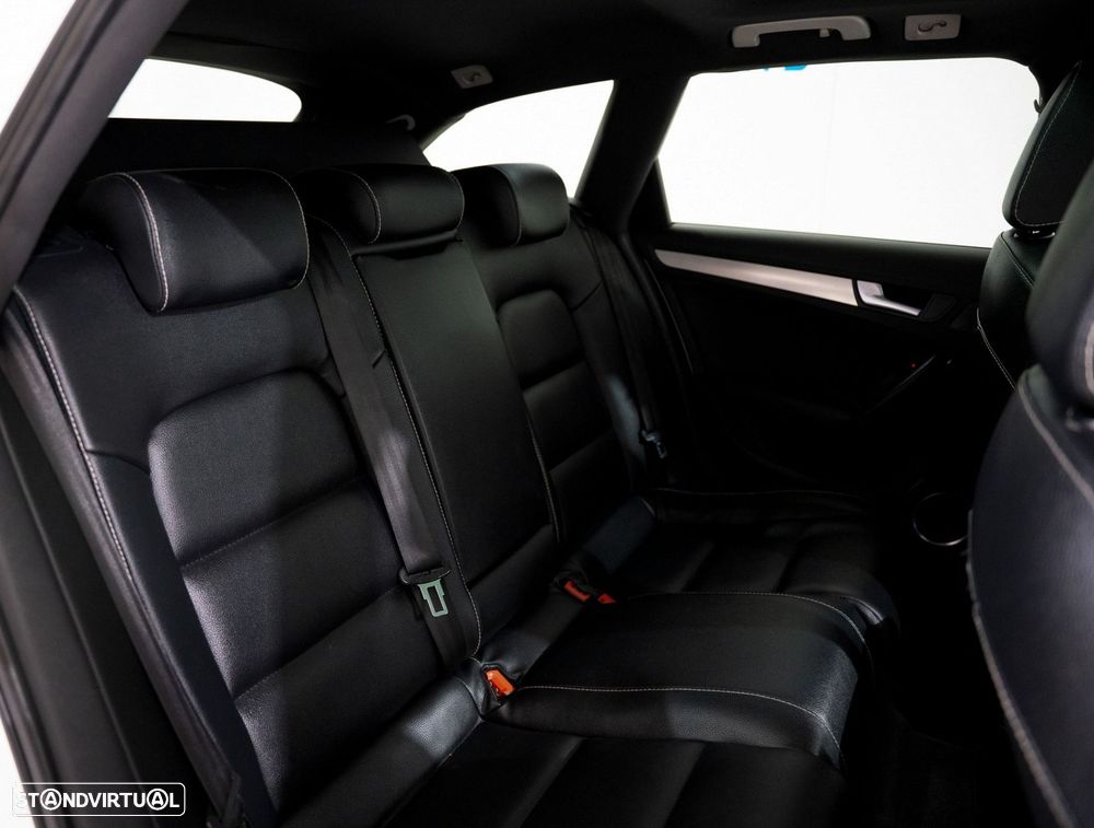 Audi A4 Avant 2.0 TDi S-line Multitronic - 13