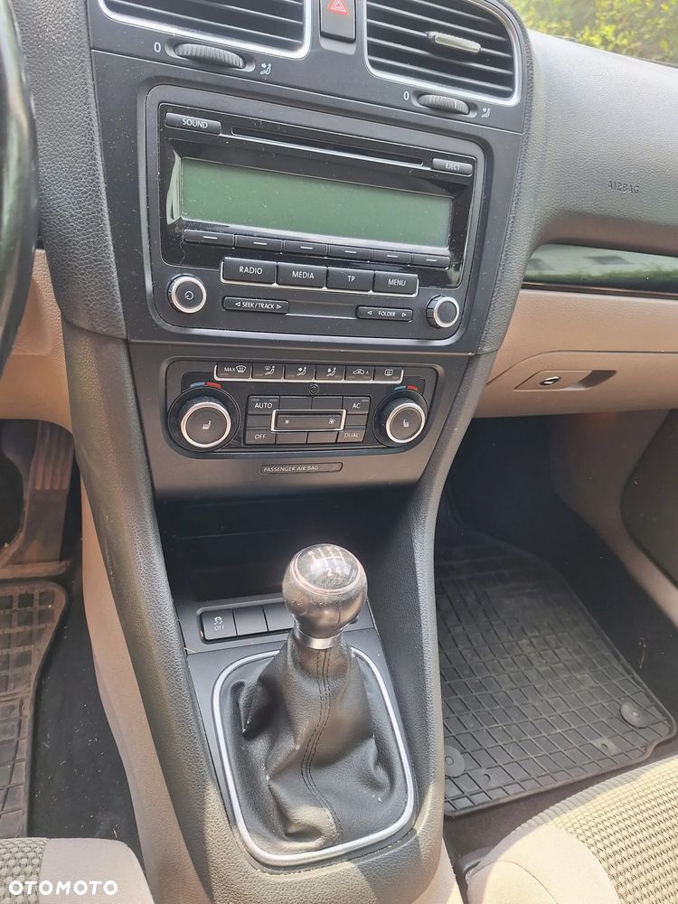 Volkswagen Golf 2.0 TDI DPF Comfortline - 5