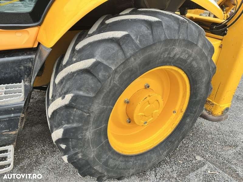 JCB 4CX - 16