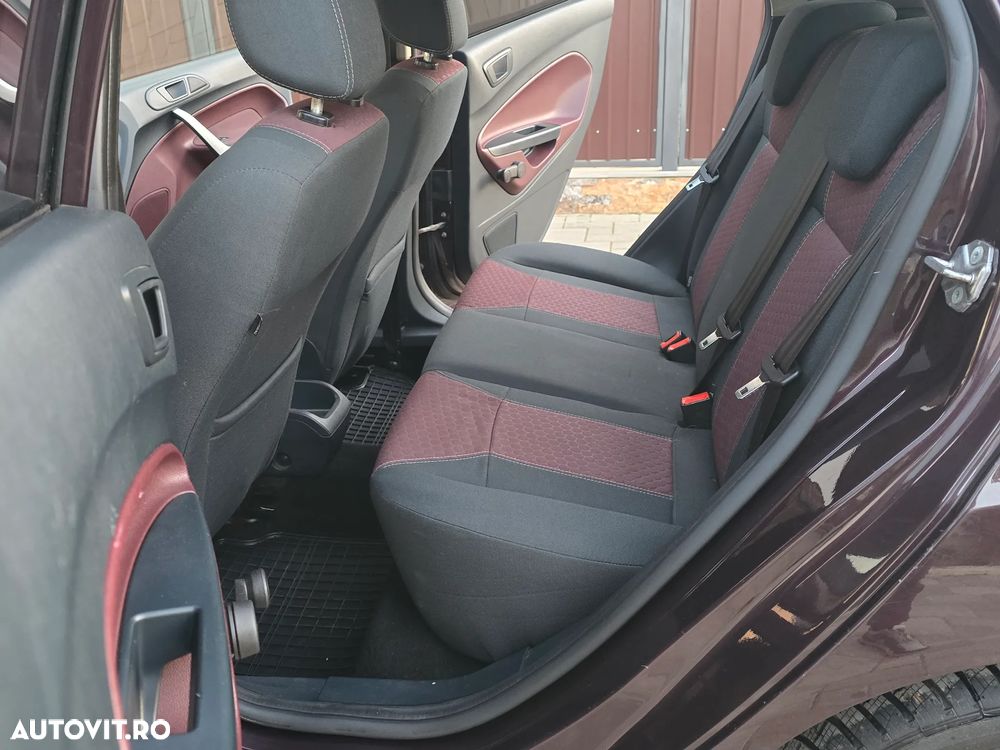 Ford Fiesta 1.6 TDCI Titanium - 14