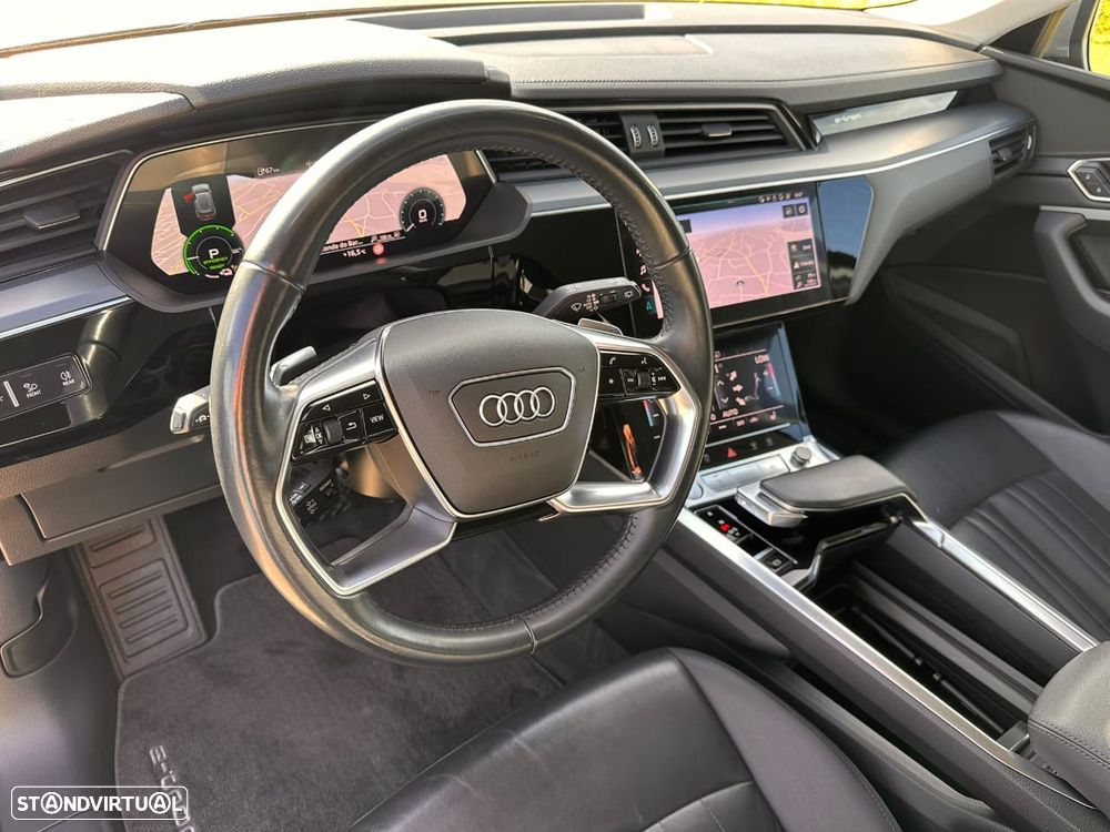 Audi e-tron 55 quattro - 8