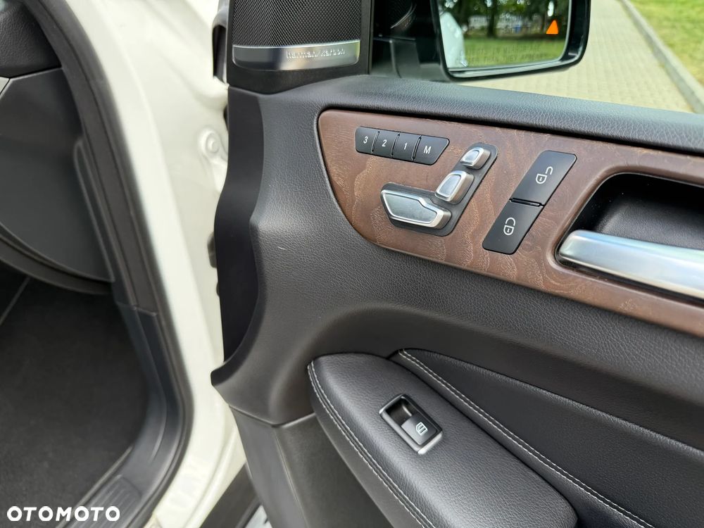 Mercedes-Benz GLE 350 d 4Matic 9G-TRONIC AMG Line - 20