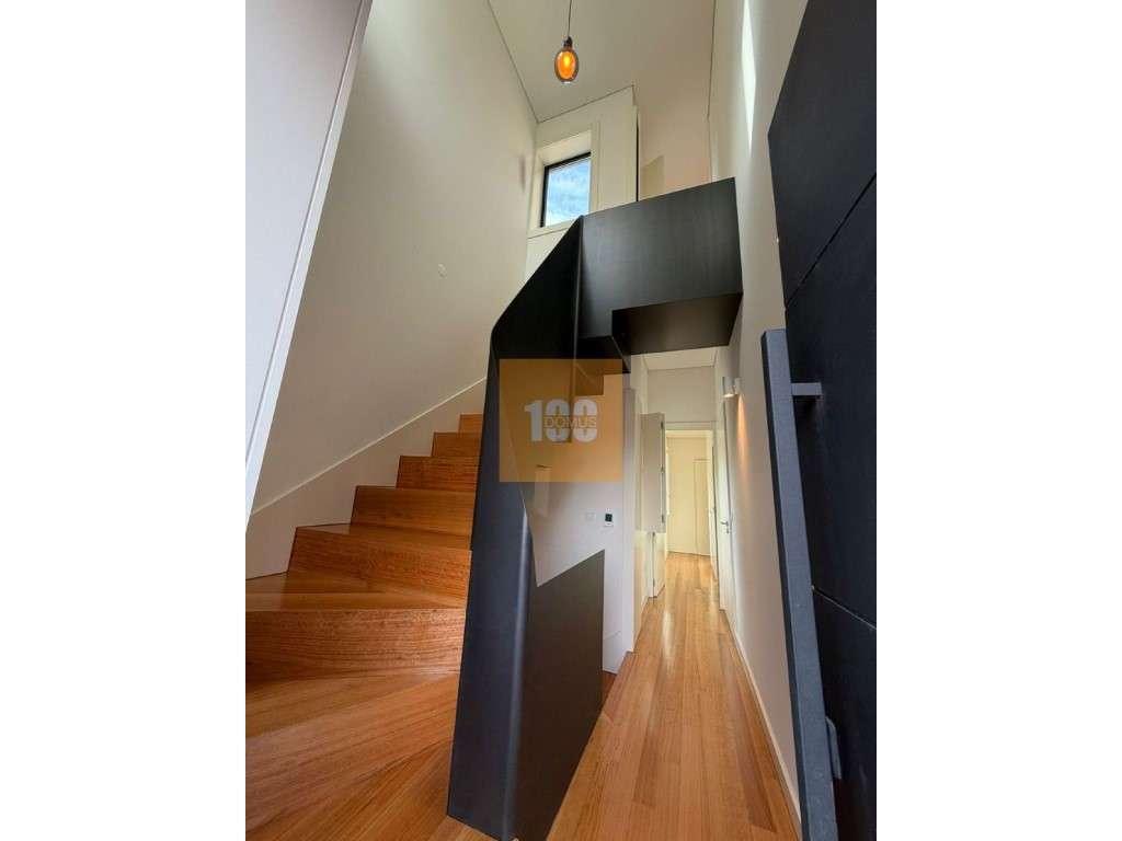 Moradia com jardim em Matosinhos Sul - Grande imagem: 3/27