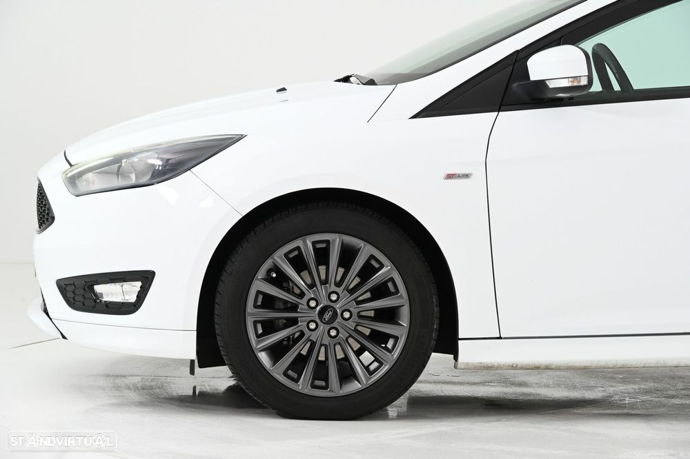 Ford Focus SW 1.5 TDCi ST-Line - 12