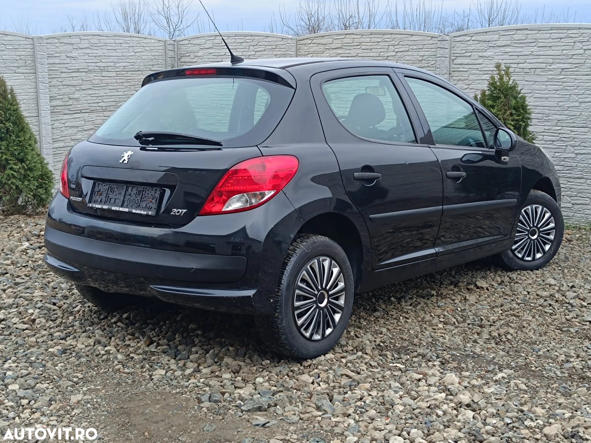 Peugeot 207 - 3