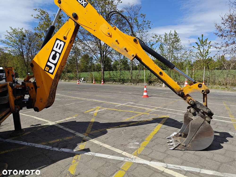 JCB 3CX - 13