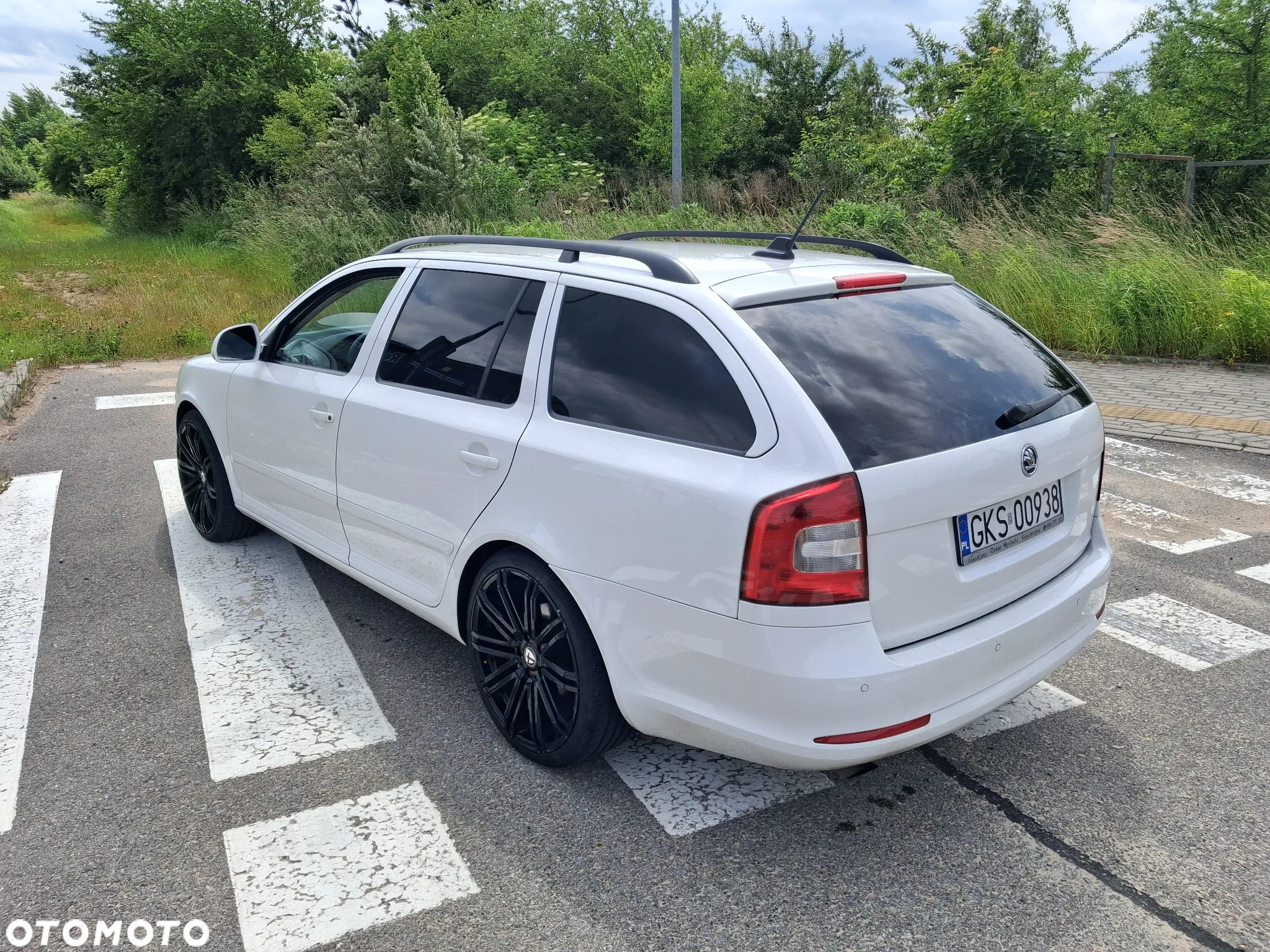 Skoda Octavia Combi 2.0 TDI DPF DSG Sport Edition - 2