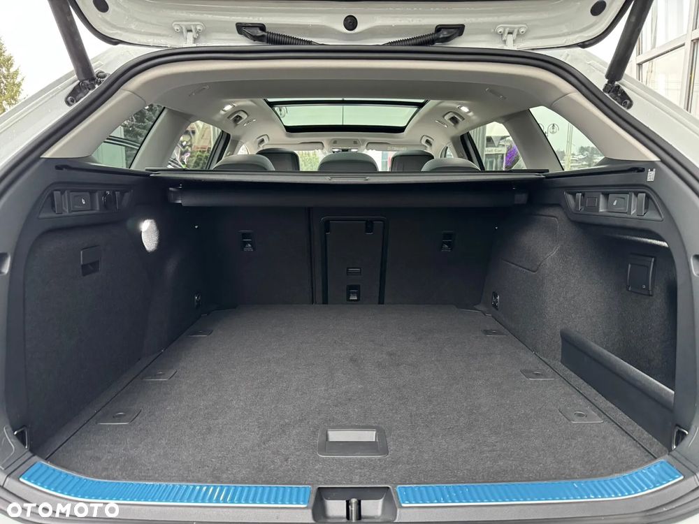 Volkswagen Passat 1.5 TSI EVO Elegance DSG - 28
