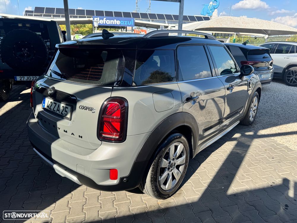 MINI Countryman Cooper SE ALL4 Auto - 25