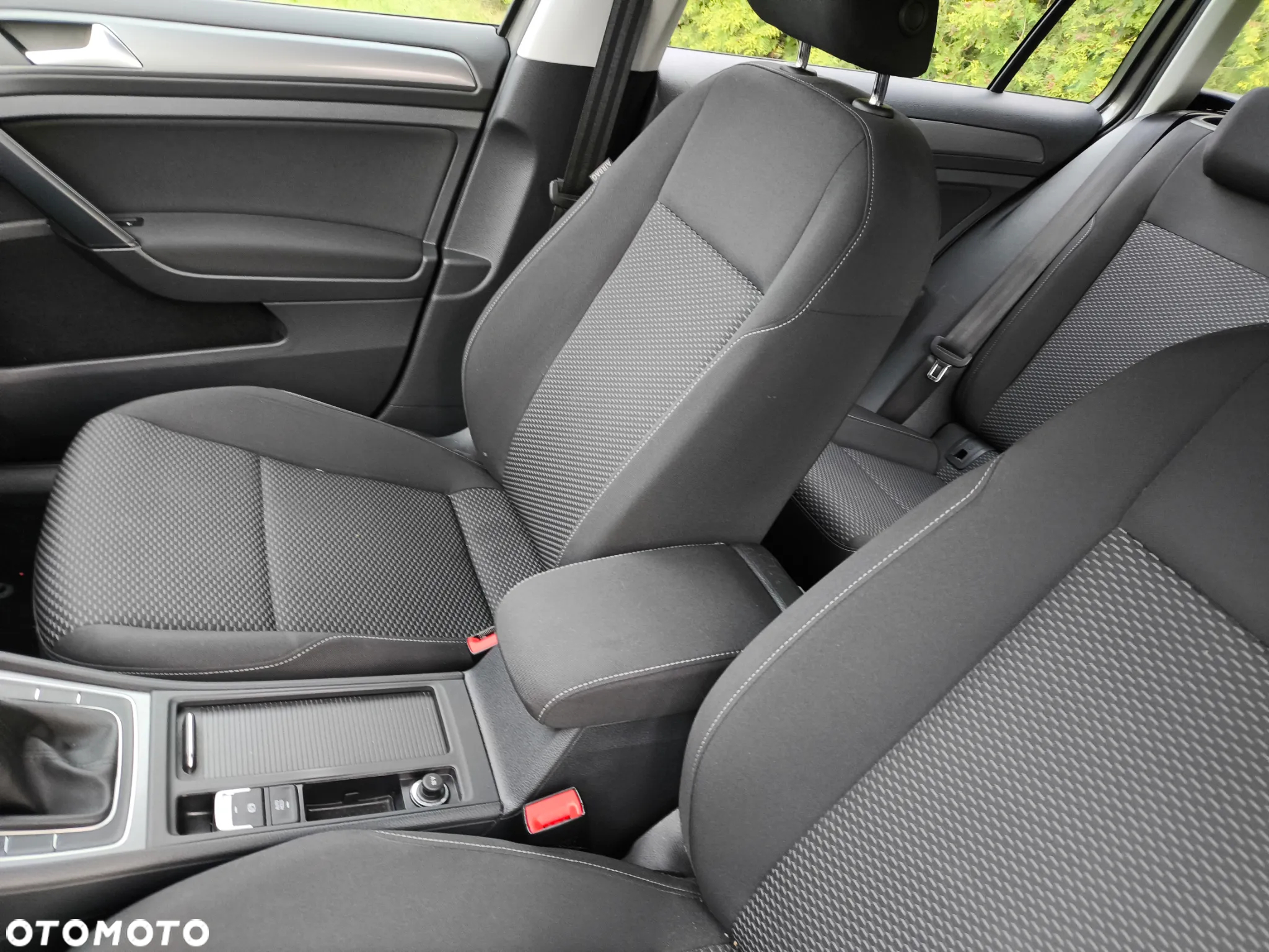 Volkswagen Golf VII 1.6 TDI BMT Trendline - 14