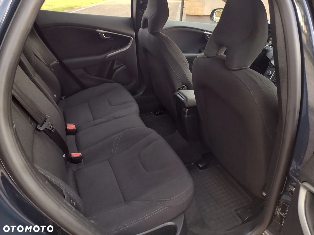 Volvo V40 D2 Kinetic - 6