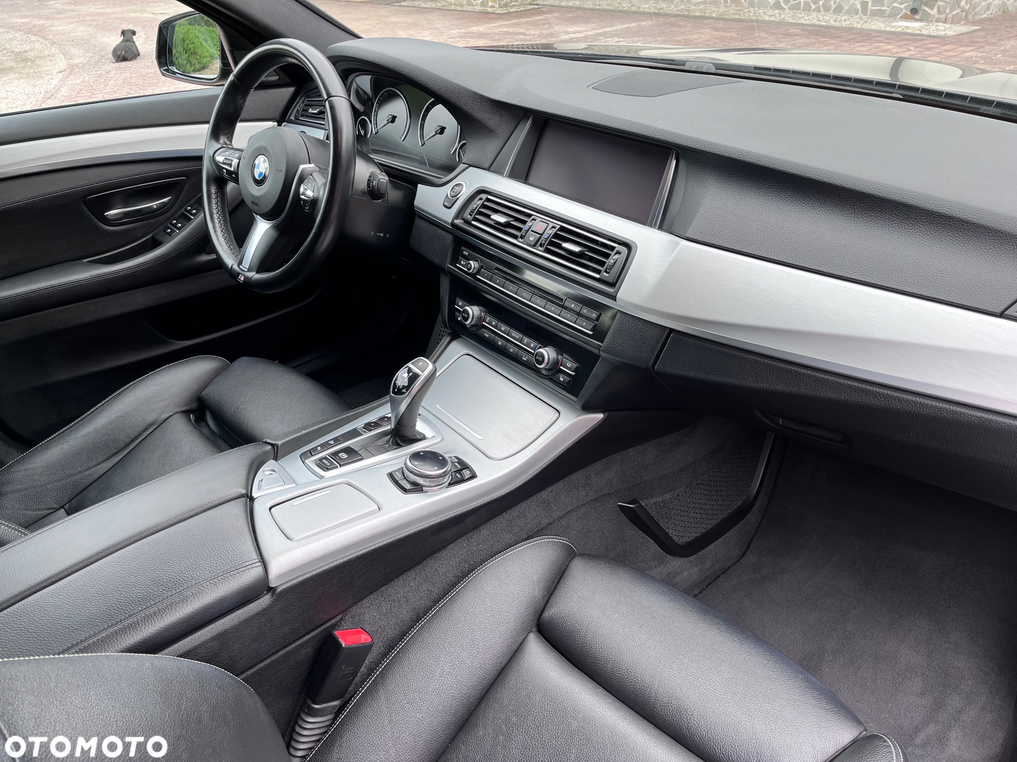 BMW Seria 5 M550d xDrive Touring Sport-Aut - 35