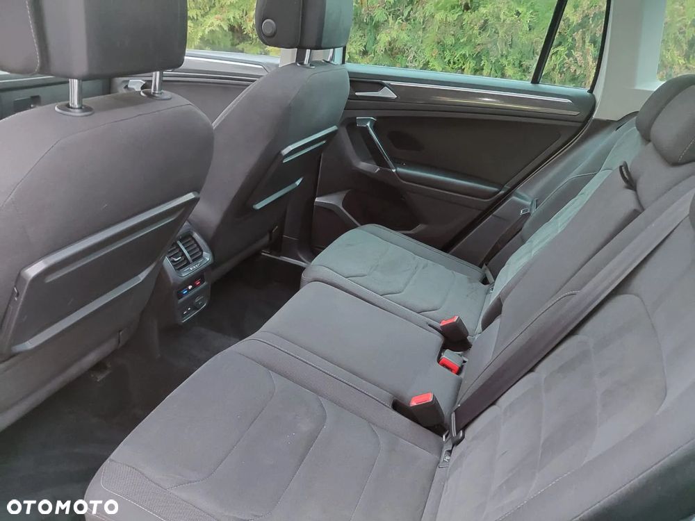 Volkswagen Tiguan - 18