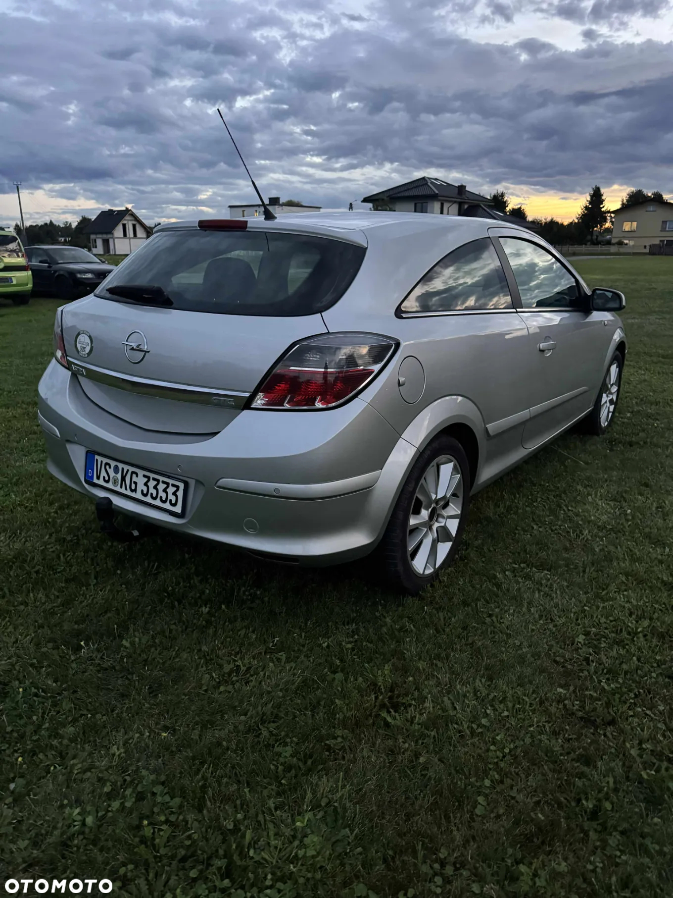 Opel Astra GTC 1.8 Cosmo - 8