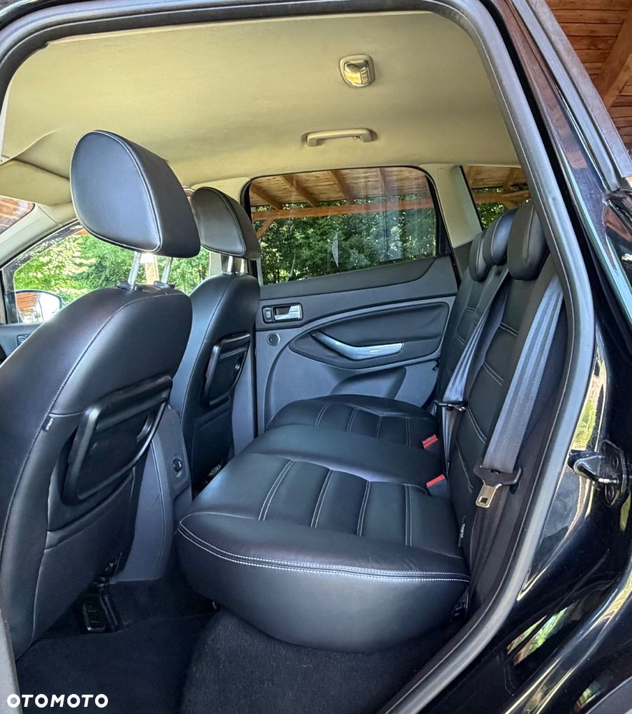 Ford Kuga 2.0 TDCi 4x4 Titanium - 9