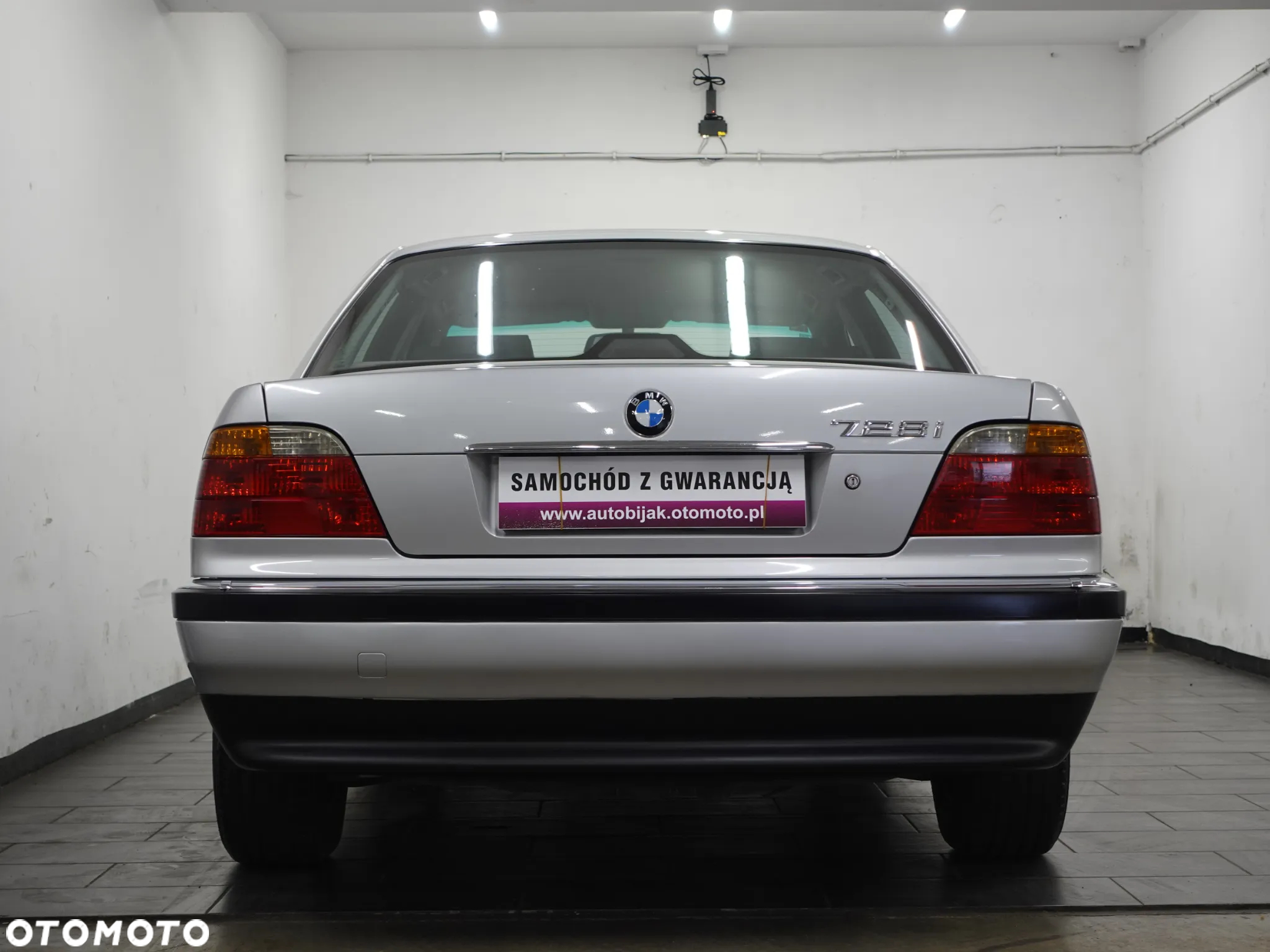 BMW Seria 7 728i - 8