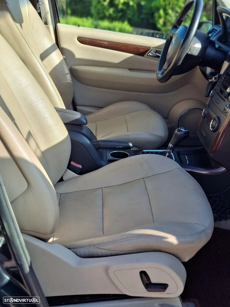 Mercedes-Benz A 150 Elegance Automatic - 25