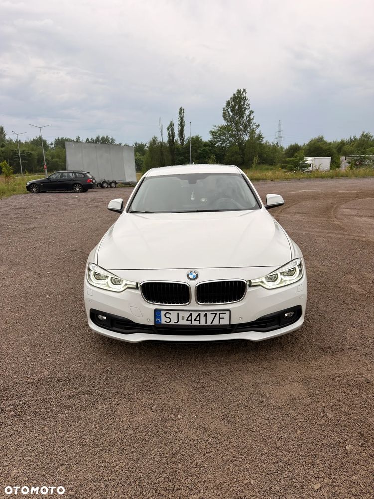 BMW Seria 3 320i xDrive - 1