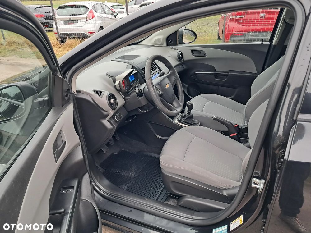 Chevrolet Aveo 1.2 LS+ - 11