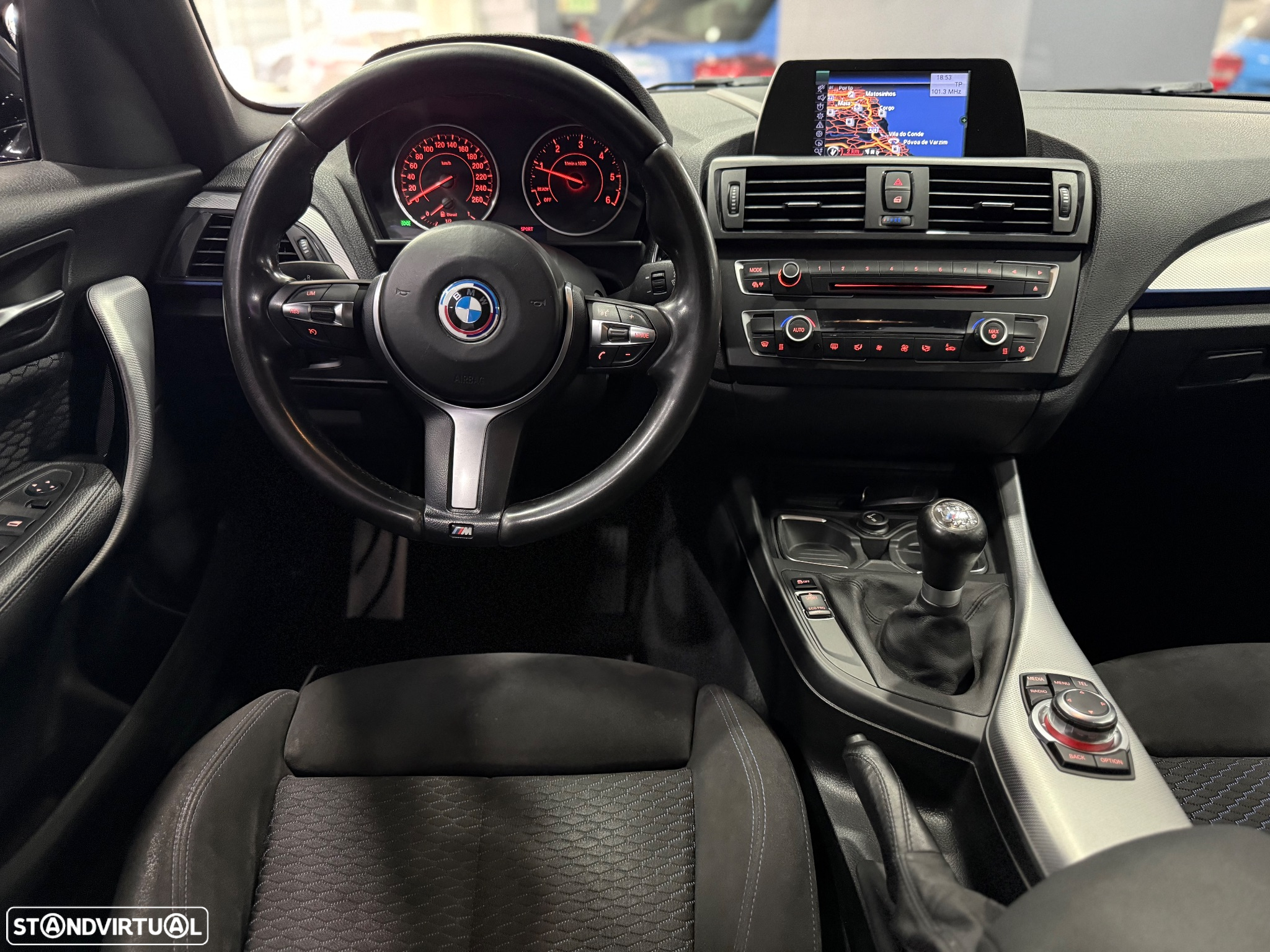 BMW 118 d Pack M - 16