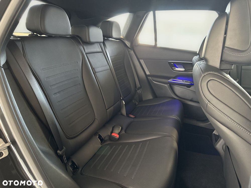Mercedes-Benz GLC - 22