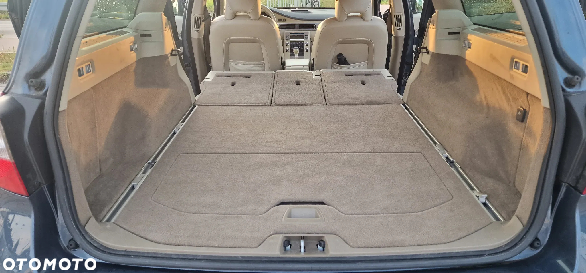 Volvo V70 2.0D Momentum - 13