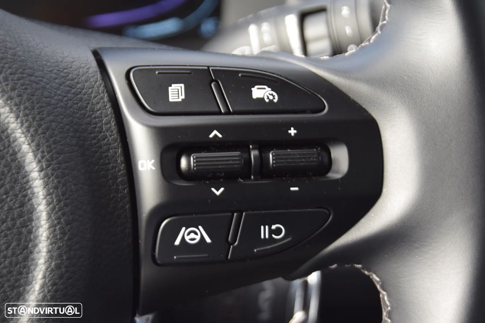 Kia Stonic 1.2 MPi Dynamic - 18