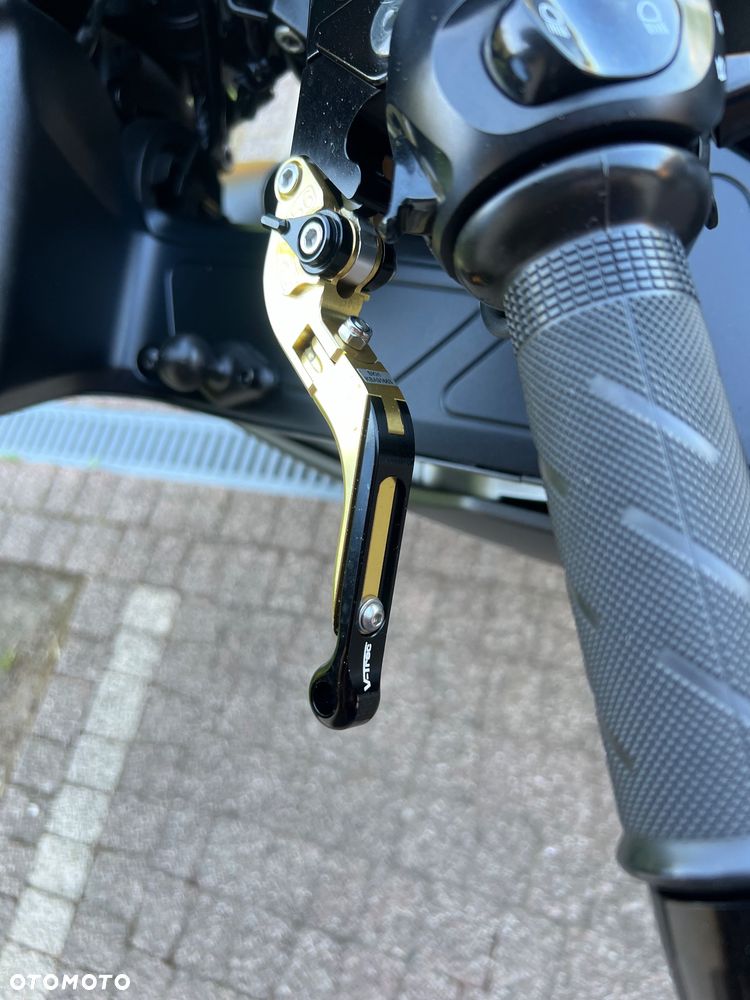 Yamaha FZ8 - 19