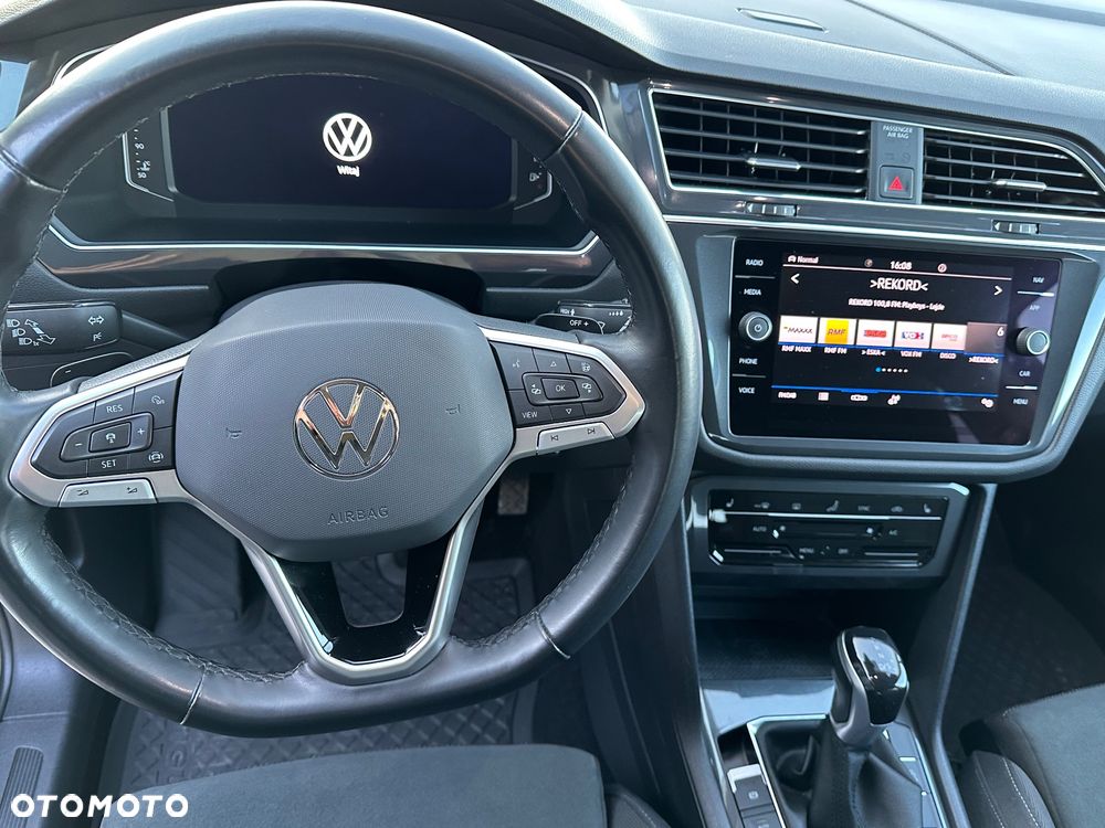 Volkswagen Tiguan 2.0 TDI SCR Elegance DSG - 18