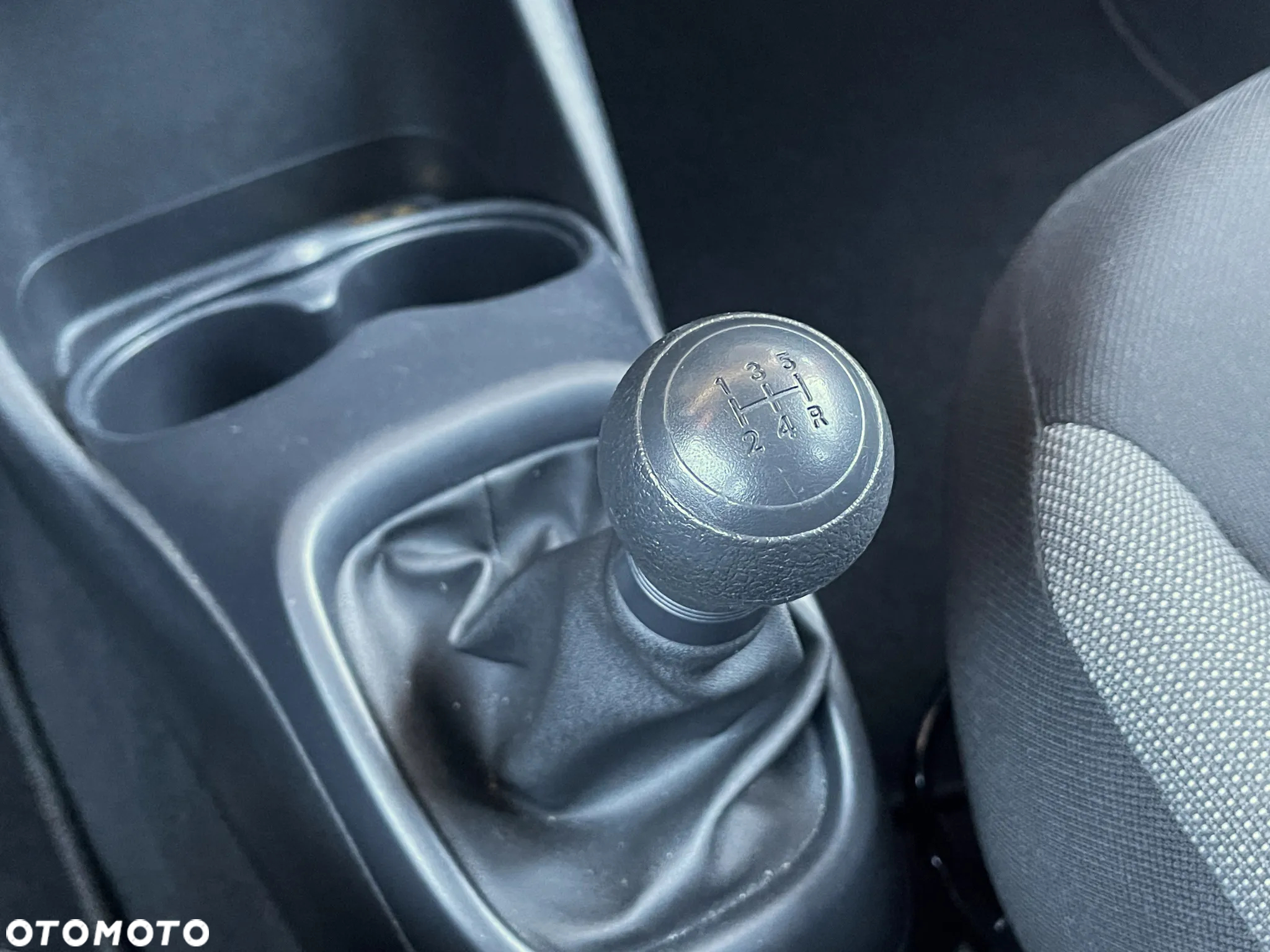 Toyota Aygo x - 23