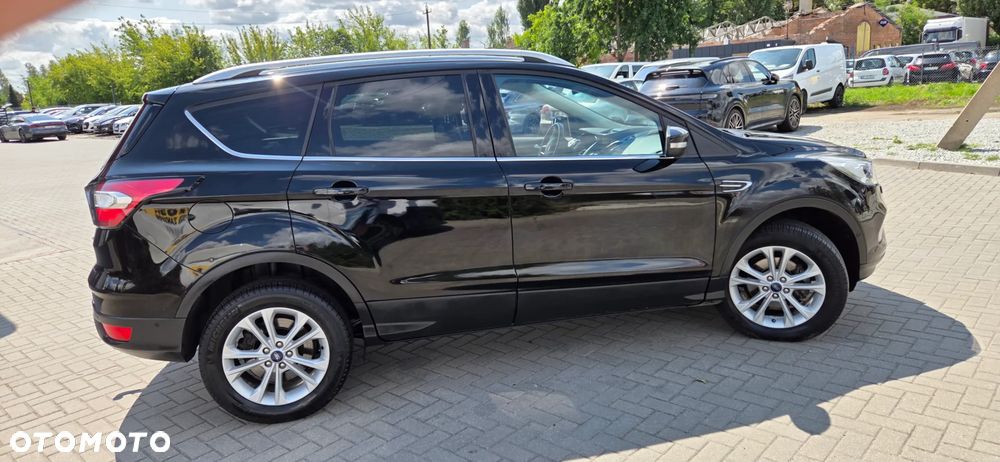 Ford Kuga 1.5 EcoBoost 2x4 Titanium - 18