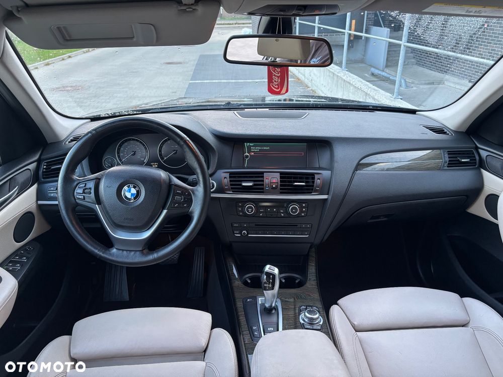 BMW X3 28i xDrive - 10