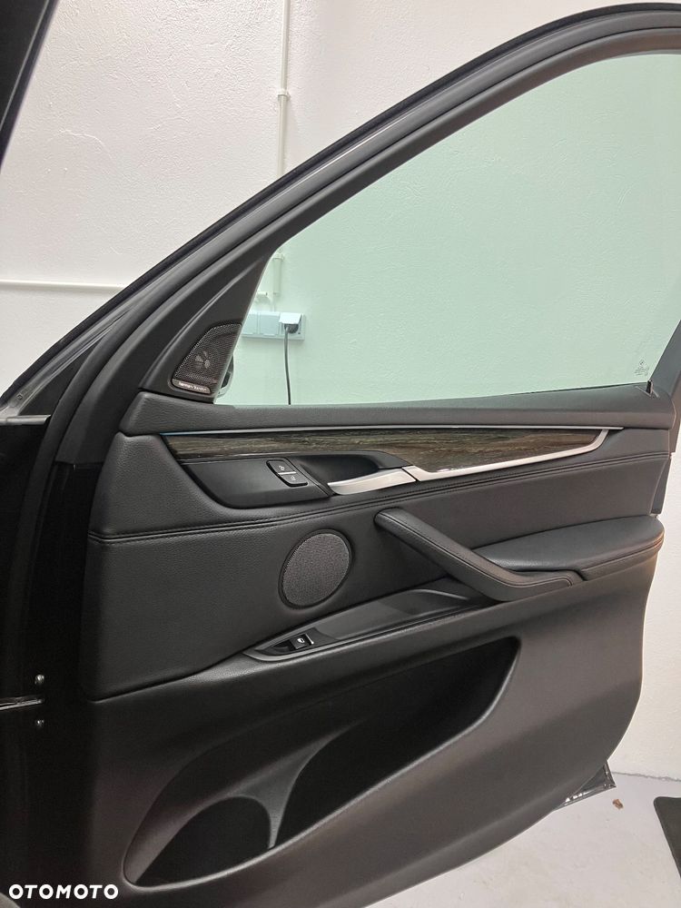 BMW X5 xDrive40d - 24