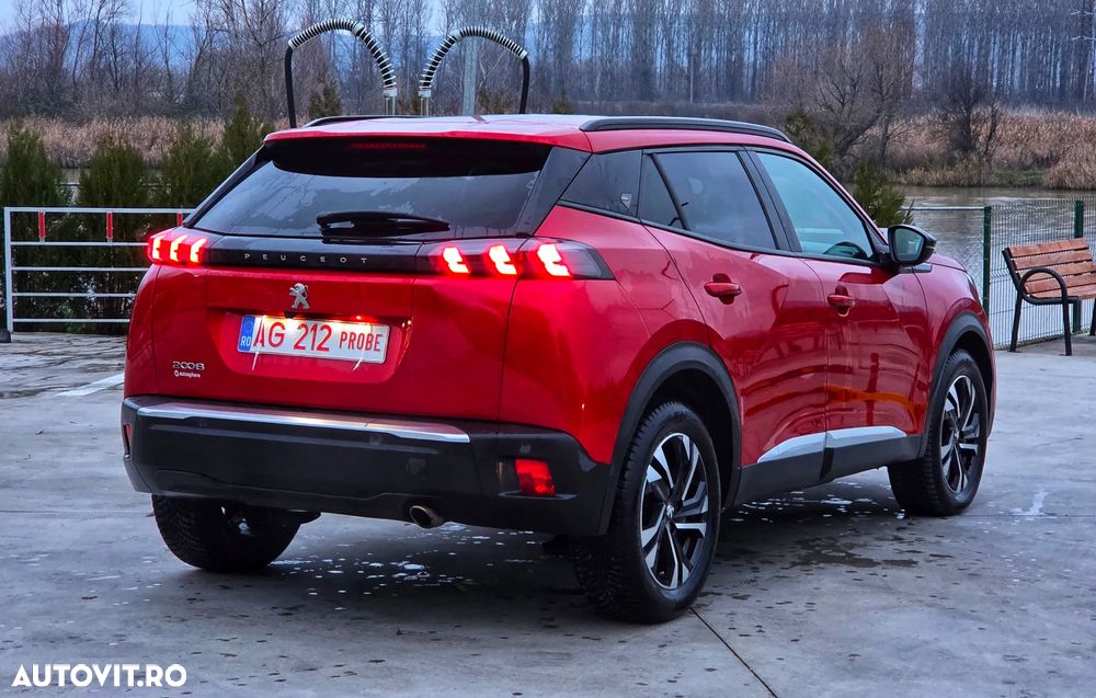 Peugeot 2008 1.5 BlueHDI 130 S&S EAT8 GT - 9