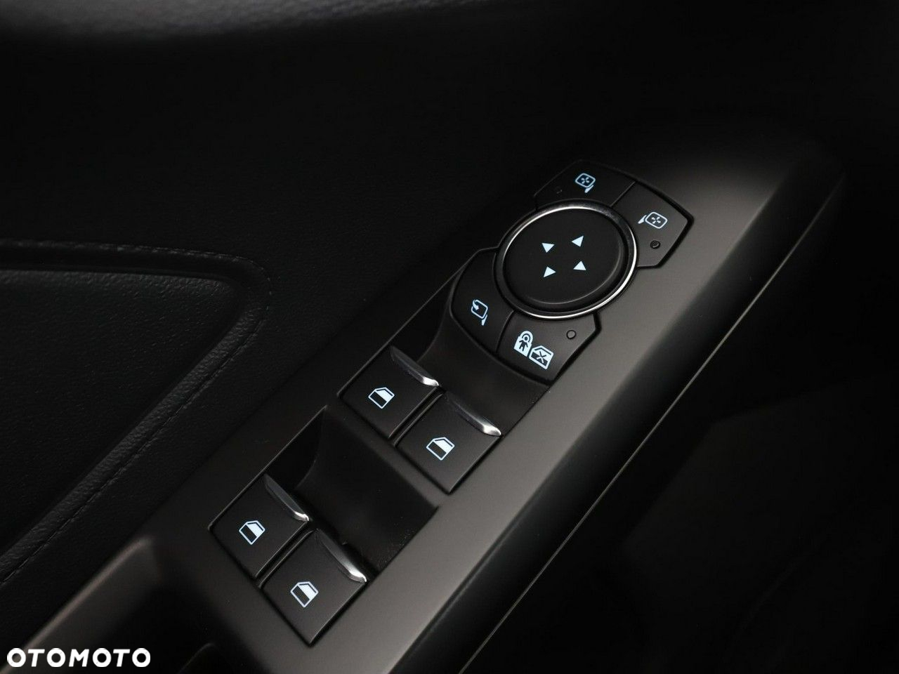 Ford Focus Turnier 1.5 EcoBlue Start-Stopp-System COOL&CONNECT DESIGN - 32