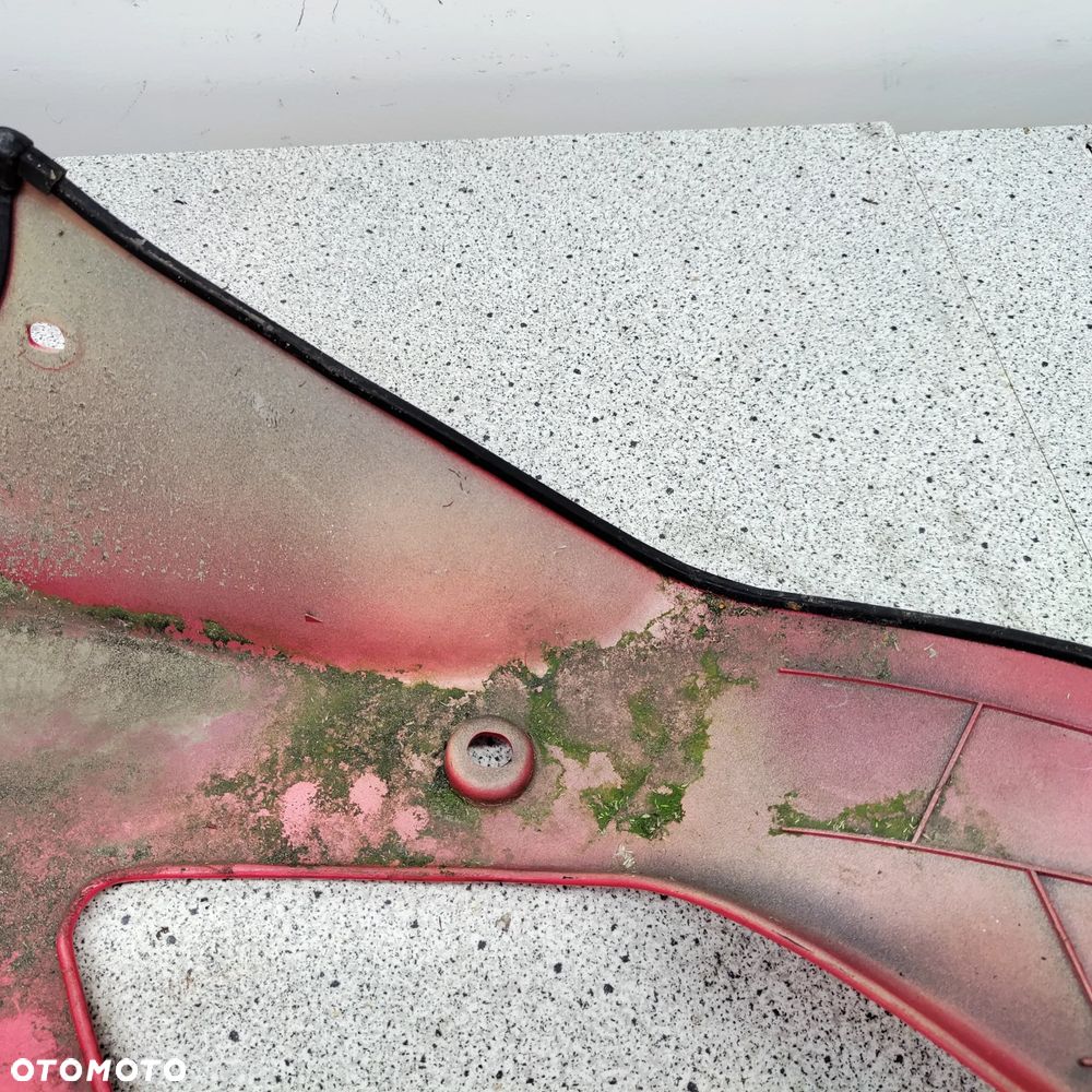 Owiewka, osłona prawa, bok, boczek prawy Suzuki GSX-F 600 750 GSXF 600 750 - 17