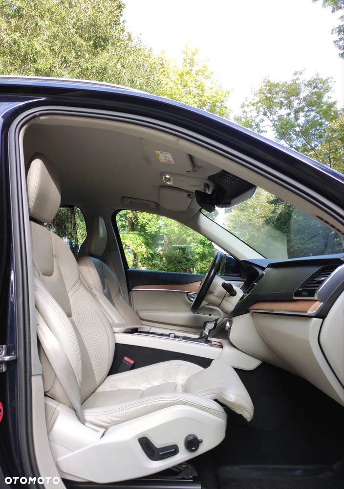 Volvo XC 90 D5 SCR AWD Inscription - 19