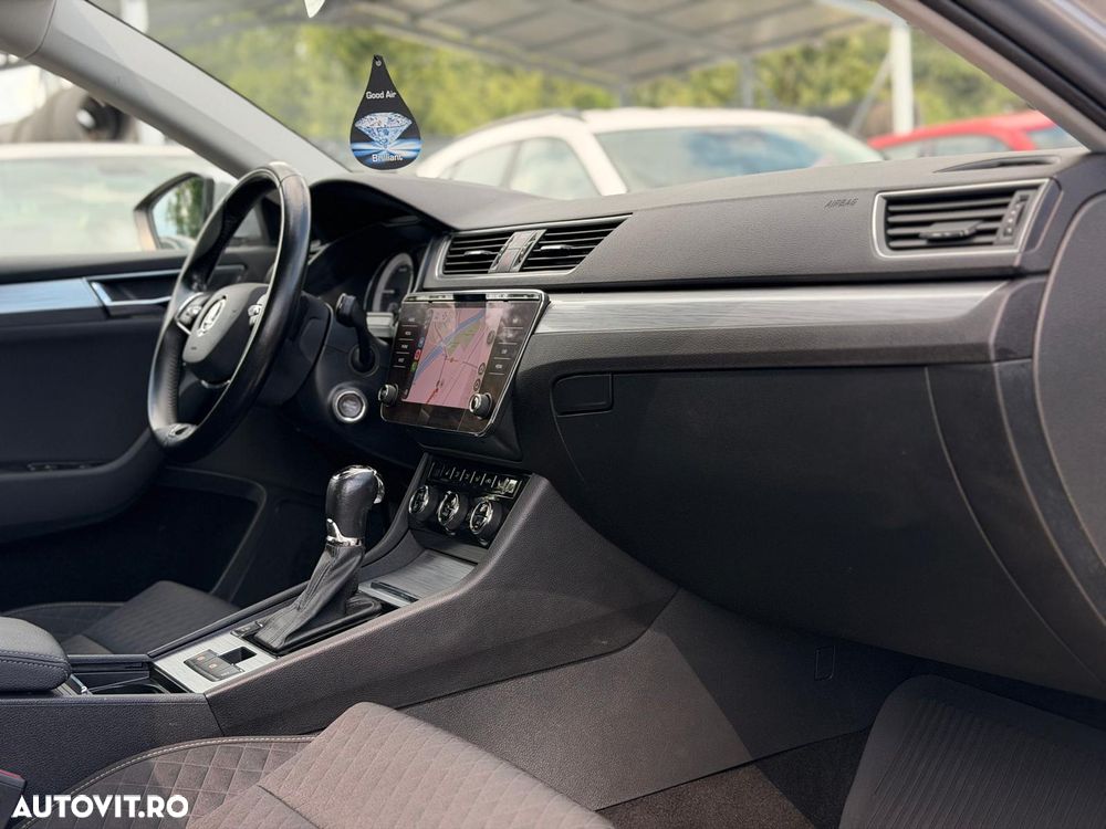 Skoda Superb 2.0 TDI DSG Style - 20