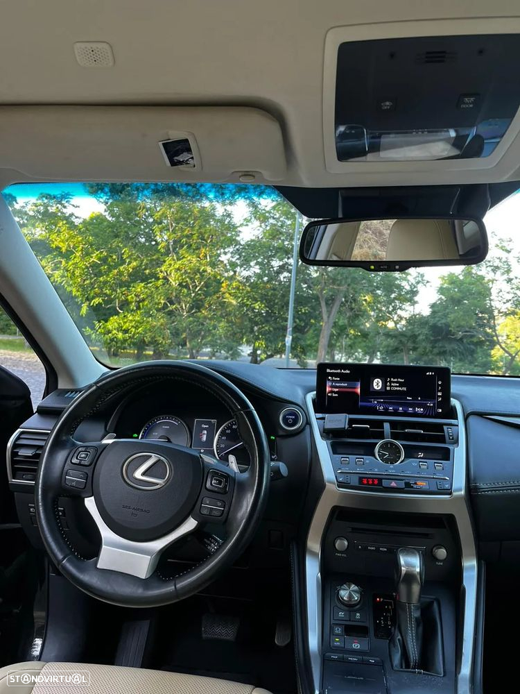 Lexus NX 300h Executive+ - 8